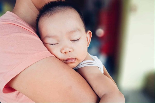 Améliorez le lien parent-enfant avec la formation de massage bébé CPF